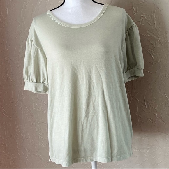 3/$25 NWT Universal Thread medium pale green puffed short sleeve tee - Picture 1 of 12